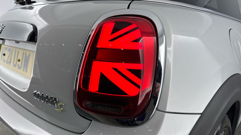 MINI Hatchback 135kW Cooper S Level 2 33kWh 3dr Auto Electric Hatchback